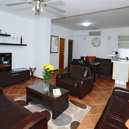 Holiday Home Odiseja 斯拉诺 外观 照片