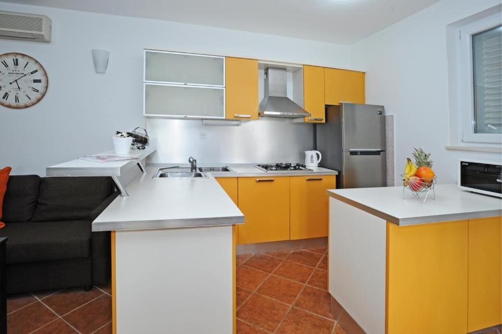 Holiday Home Odiseja 斯拉诺 外观 照片